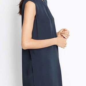 🆕NWT VINCE Silk Sleeveless tunic navy XS